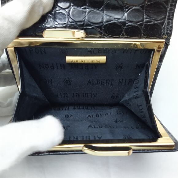 Albert Nipon Black Leather Crocodile Embossed Kislock Credit Card Bifold Wallet - Picture 10 of 13